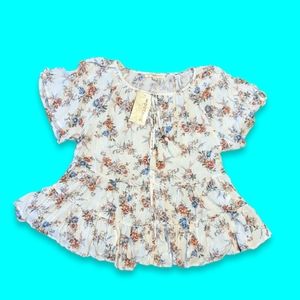 NWT Rewind Floral Flowy Top